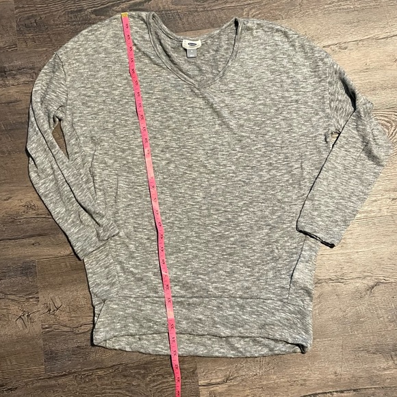 ⭐️4 for $10⭐️Heathered Grey Light Sweater.  Oversized V Neck Sweater. - Picture 5 of 9